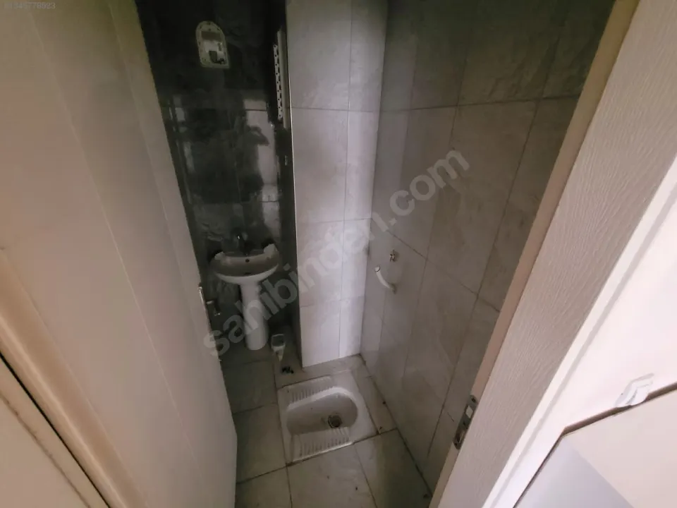 ERENKÖY'DE GENİŞ 1+1 60 M² AYRI MUTFAK KİRALIK YÜKSEK GİRİŞ