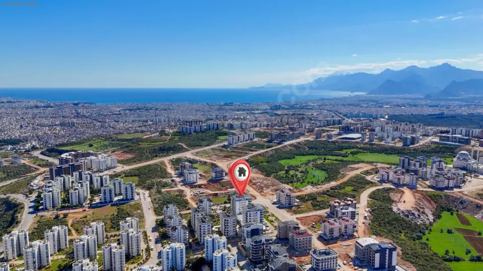 ÇANKAYA'DA AİLE YAŞAMINA UYGUN SİTEDE 3+1 EBEVEYN BANYOLU