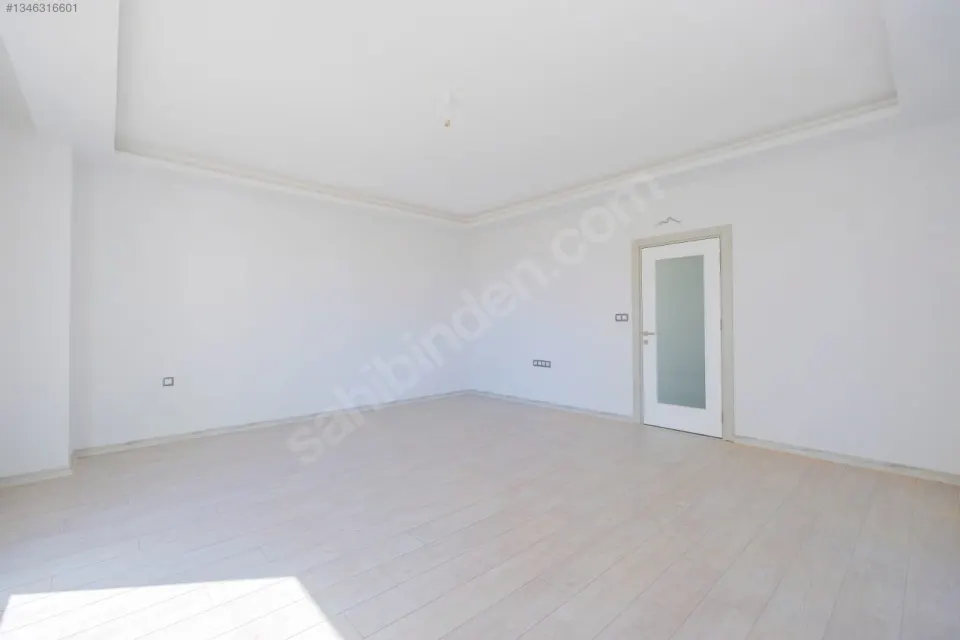 ÇANKAYA'DA AİLE YAŞAMINA UYGUN SİTEDE 3+1 EBEVEYN BANYOLU