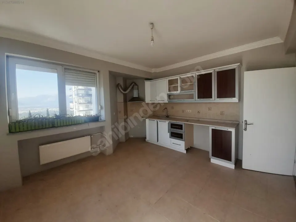 MUSTAFA HOCAOĞLU'NDAN DENİZ MANZARALI HAVUZLU SATILIK DAİRE