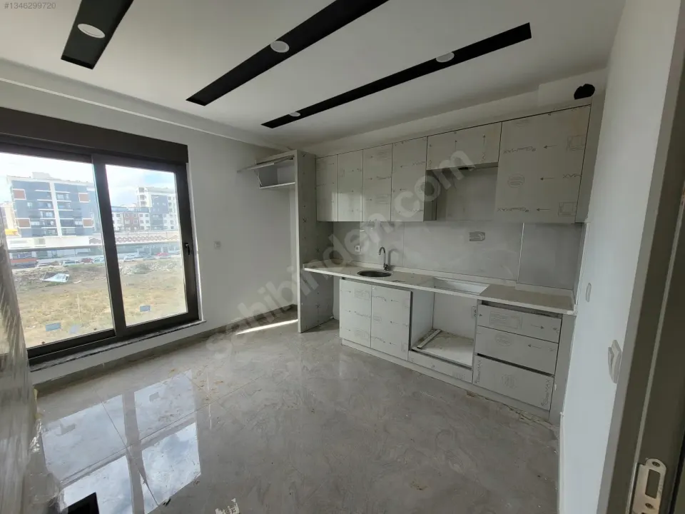 ÇANKAYA'DA HAVUZLU GENİŞ 2+1 EBEVEYN BANYOLU SATILIK DAİRE