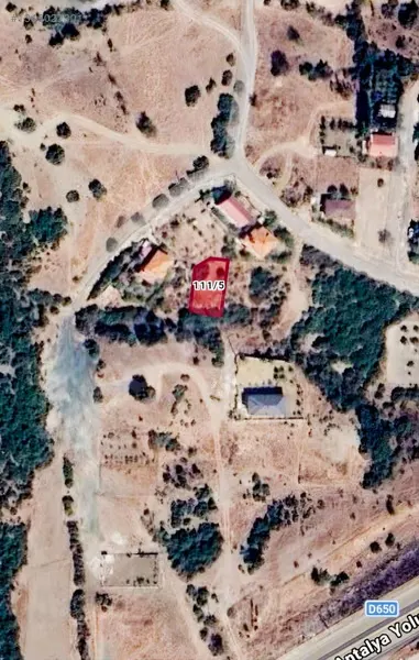 ANTALYA DAĞBELİ'NDE ŞEHRE 30 DAKİKA SATILIK VİLLA ARSASI