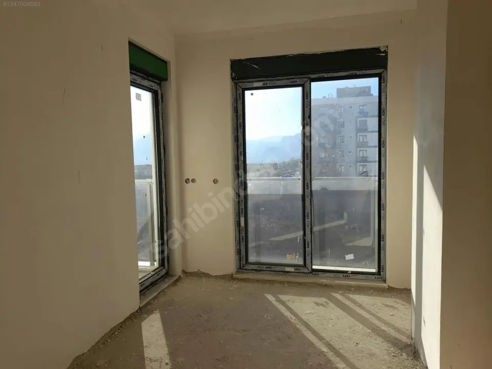 ÇANKAYA'DA LÜKS PROJEDE 3+1 YERDEN ISITMALI EBEVEYN BANYOLU