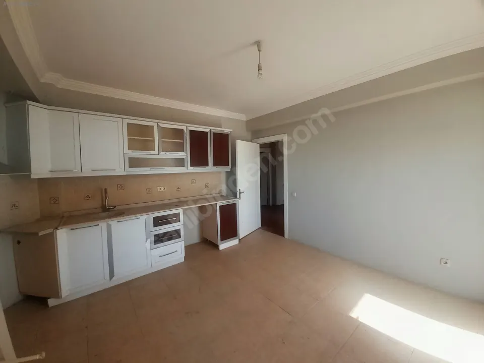 MUSTAFA HOCAOĞLU'NDAN DENİZ MANZARALI HAVUZLU SATILIK DAİRE