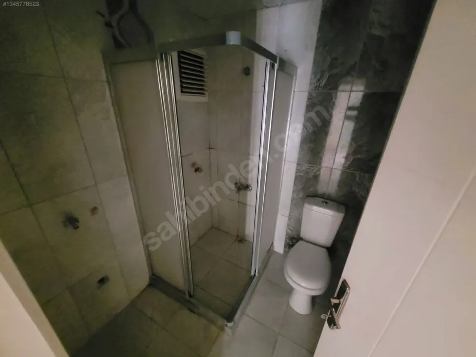 ERENKÖY'DE GENİŞ 1+1 60 M² AYRI MUTFAK KİRALIK YÜKSEK GİRİŞ