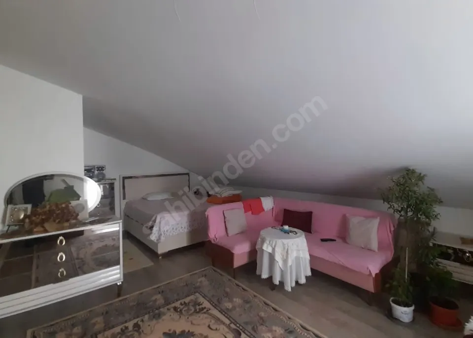 ÇANKAYA'DA ŞEHİR HASTANESİNE 1 KM TERASLI 5+1 DUBLEKS DAİRE