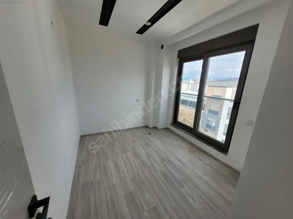 ÇANKAYA'DA HAVUZLU GENİŞ 2+1 EBEVEYN BANYOLU SATILIK DAİRE