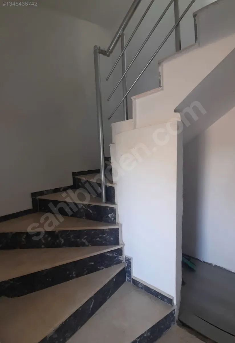 ŞEHİR HASTANESİ KÖŞESİNDE KİRALIK TRİPLEKS VİLLA