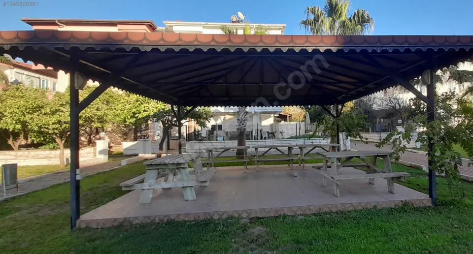 Şehir Hastanesi Karşısında, Bahçeli Tripleks Villa