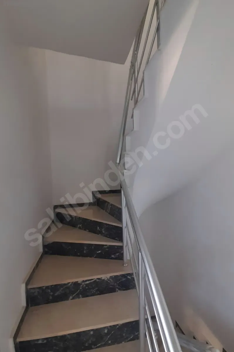 ŞEHİR HASTANESİ KÖŞESİNDE KİRALIK TRİPLEKS VİLLA