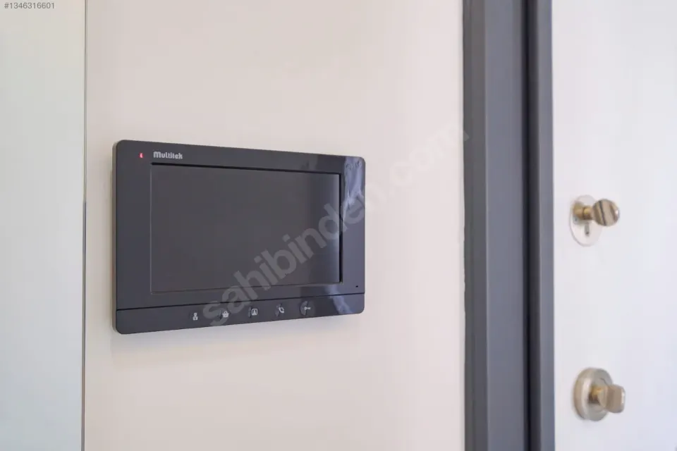 ÇANKAYA'DA AİLE YAŞAMINA UYGUN SİTEDE 3+1 EBEVEYN BANYOLU