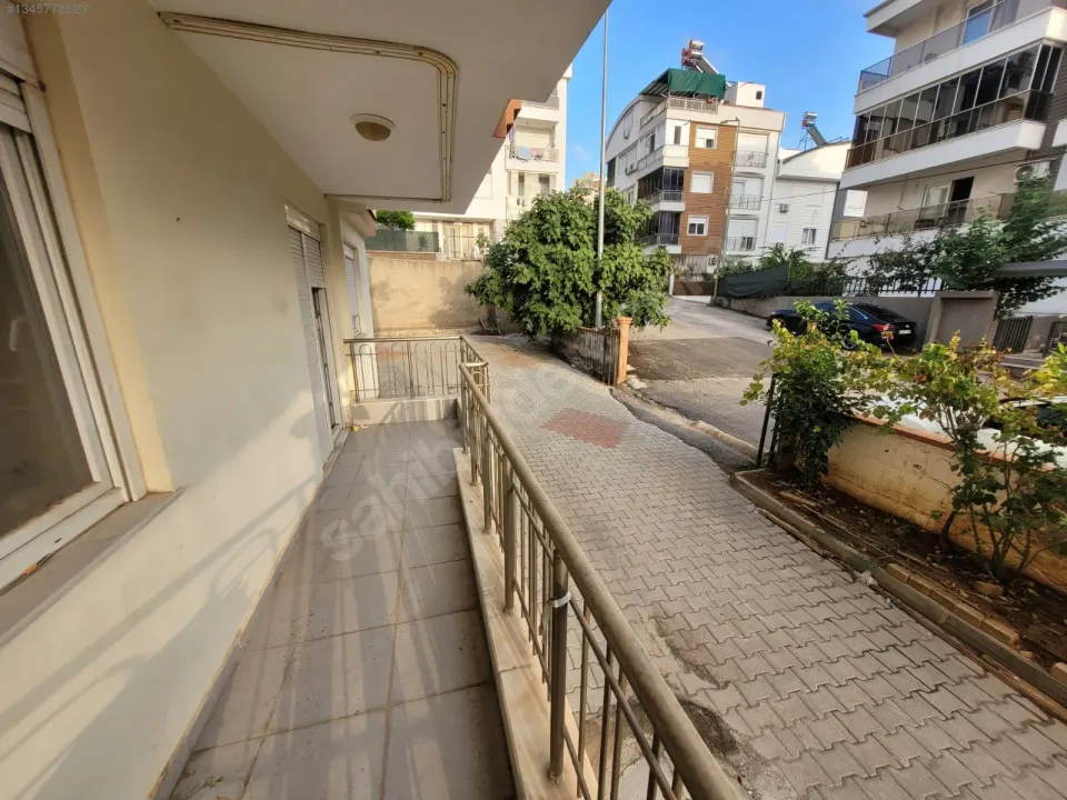 ERENKÖY'DE GENİŞ 1+1 60 M² AYRI MUTFAK KİRALIK YÜKSEK GİRİŞ